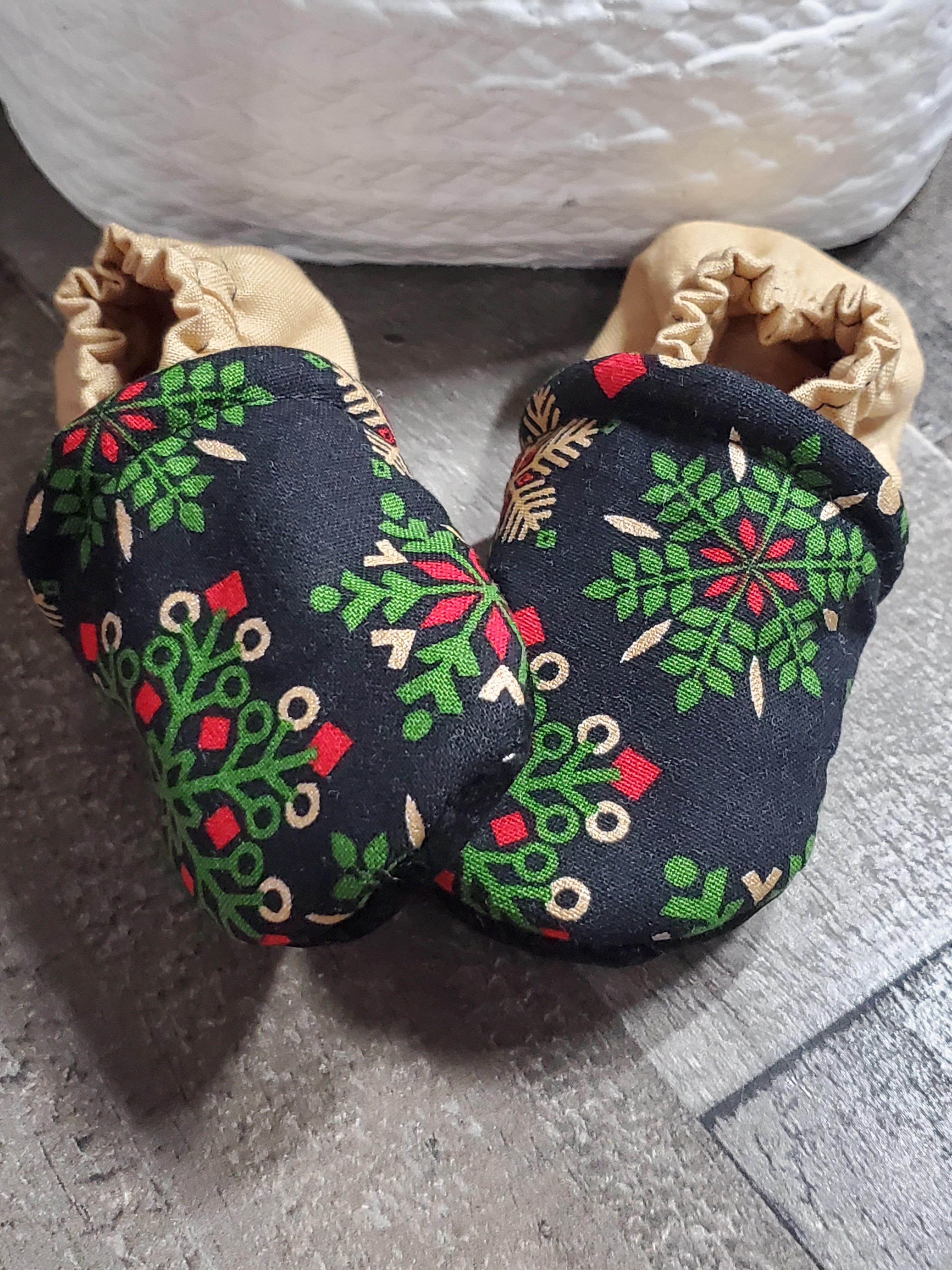 PLKC Green Snowflakes Mocc