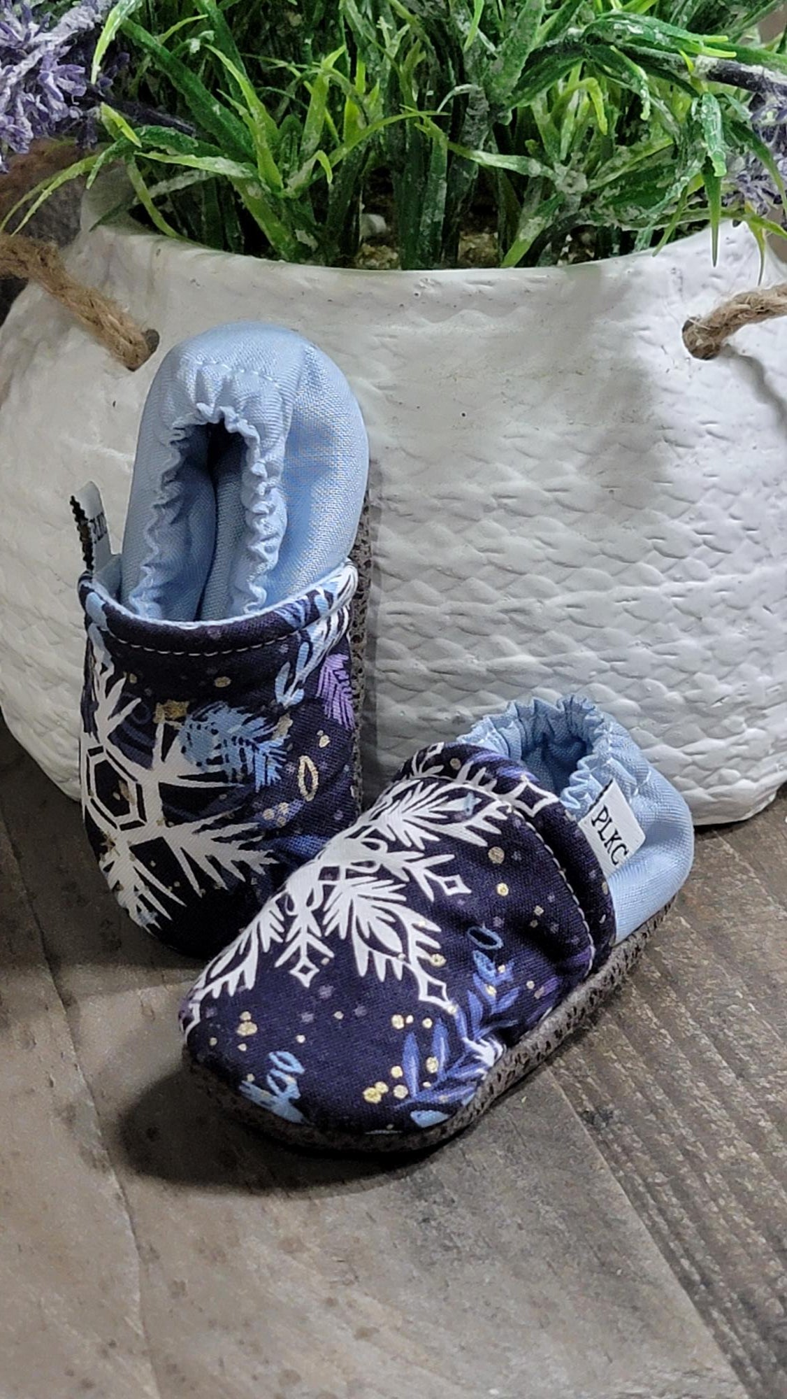 PLKC Blue Snowflakes Mocc